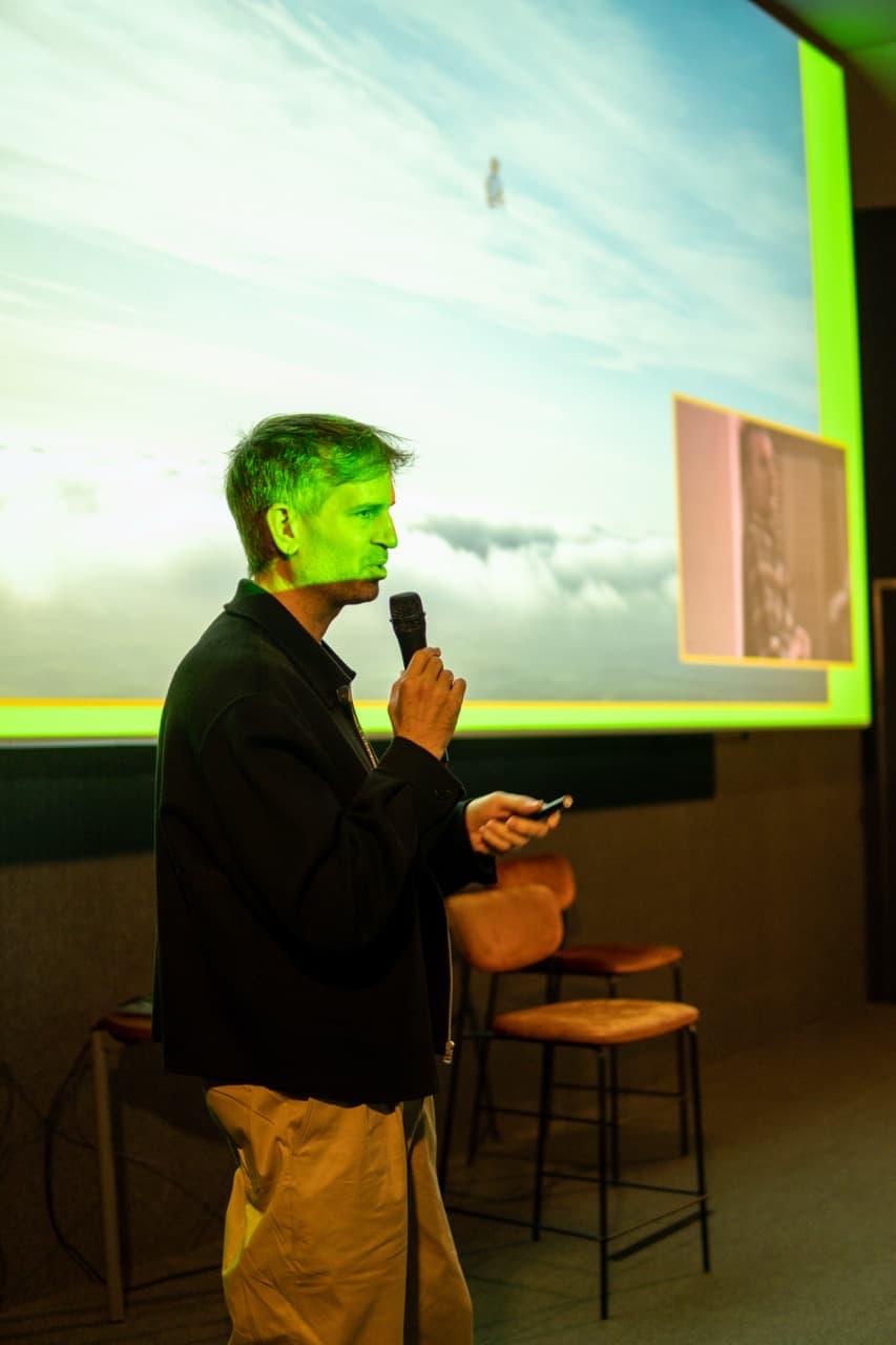 Foto de una edición de Power Point Party