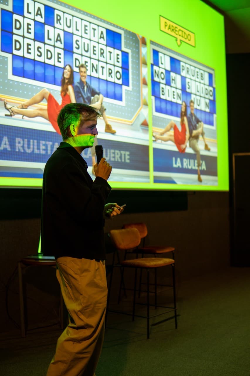 Foto de una edición de Power Point Party