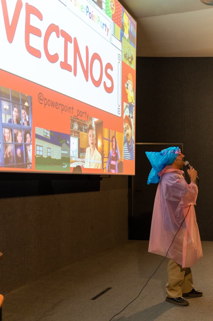 Foto de una edición de Power Point Party