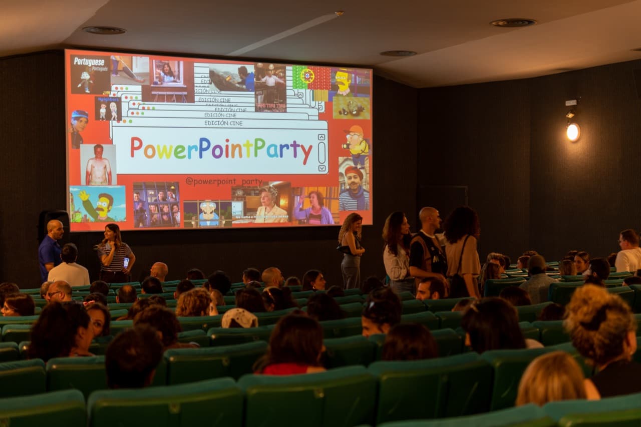 Foto de una edición de Power Point Party