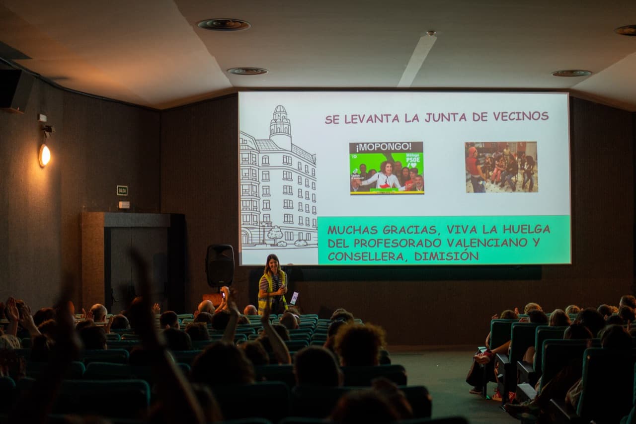 Foto de una edición de Power Point Party