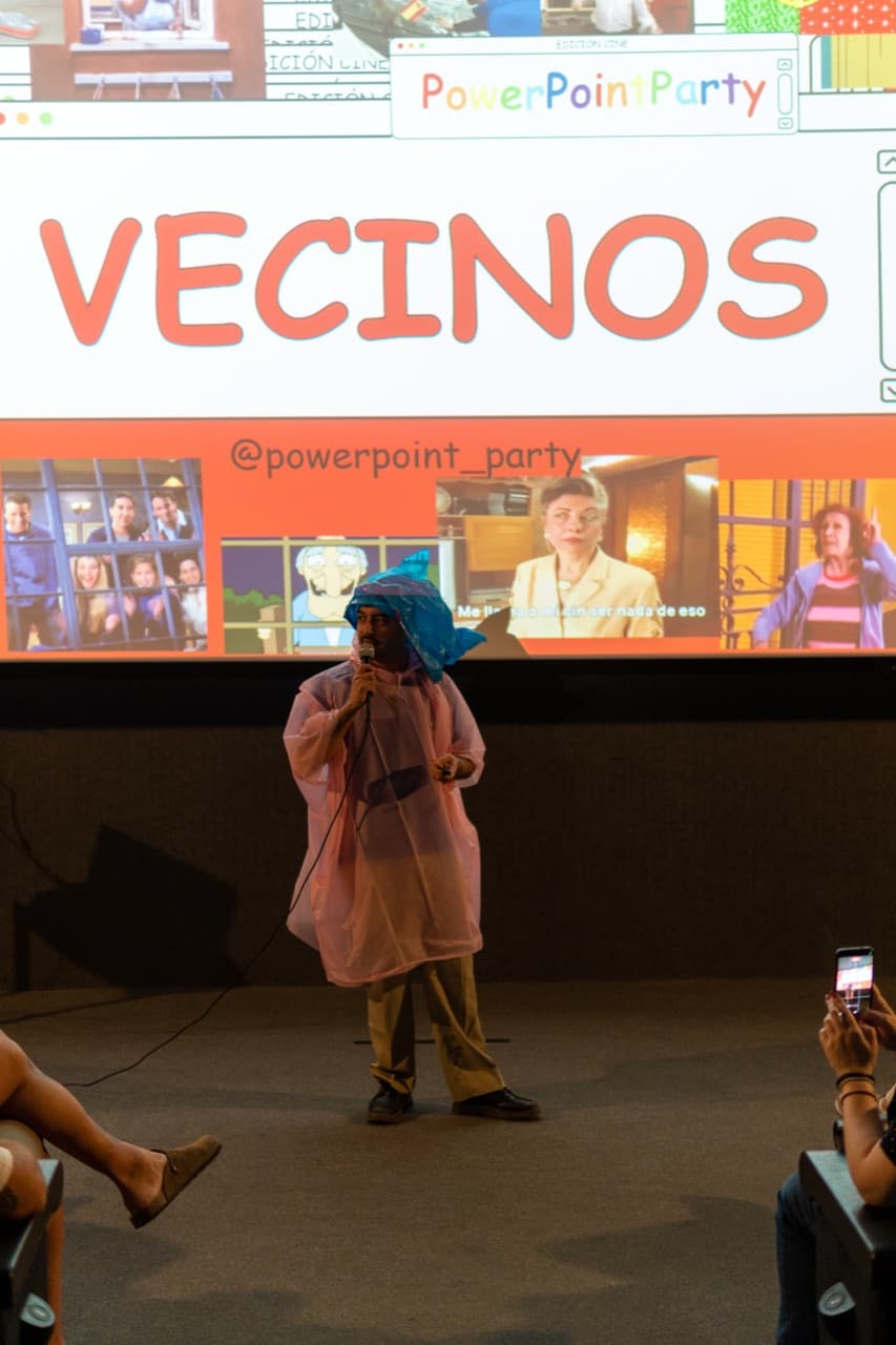 Foto de una edición de Power Point Party